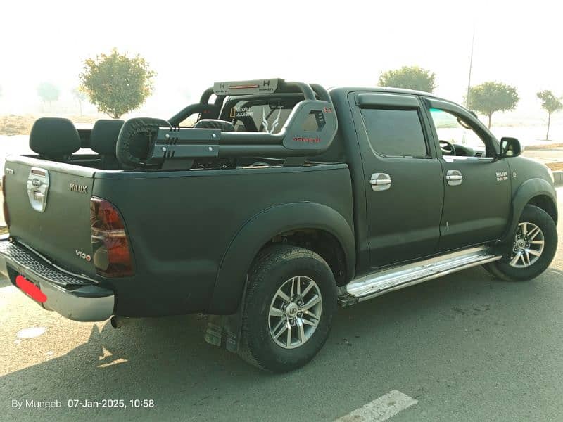 Toyota Hilux 2006 1