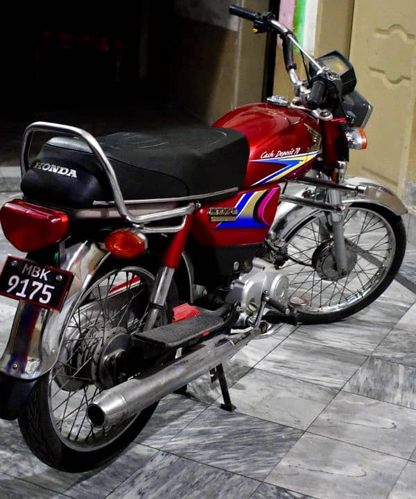 honda 70   2010 model 0