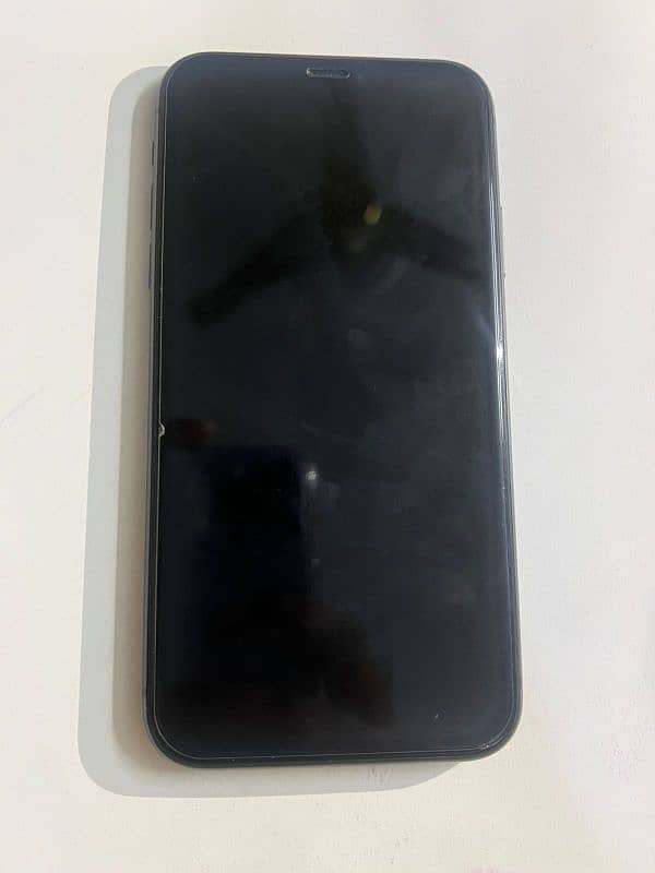 iPhone 11 128GB Black 2