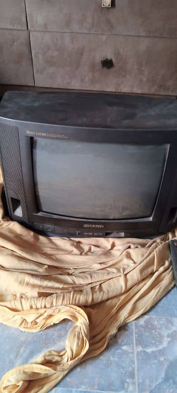 15 inch Sharp japani tv available in Peshawar gulbahar #4 1