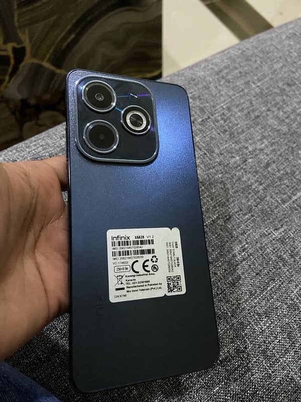 infinix hot 40i 16/256 gb 1