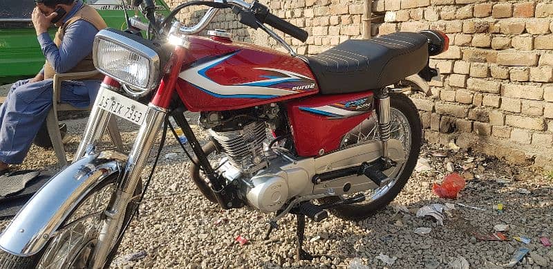 Honda 125 Genuine Condition 1