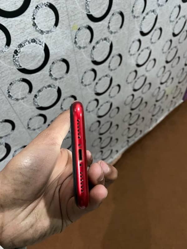 iphone XR 64 gb 5