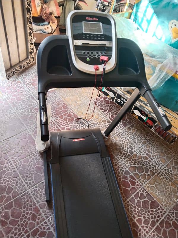 Tread mill fully digital slimline 1