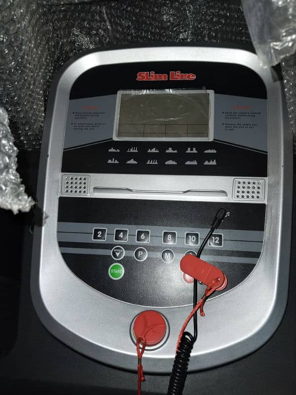 Tread mill fully digital slimline 8