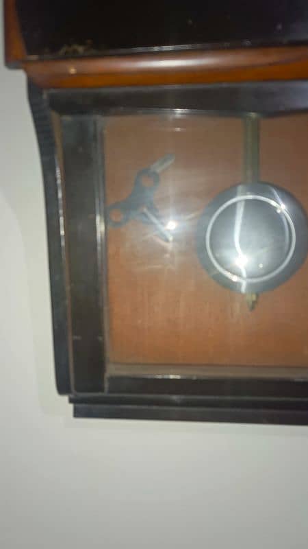 antique wall clock 1