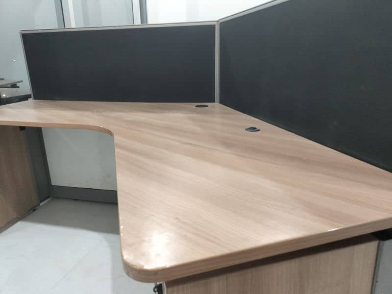 Workstation for 3 Executives for sale. 2