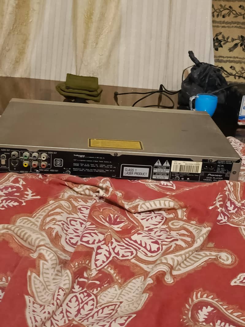 PIONEER DVD PLAYER MADE IN JAPAN 110 WTH ADOPTER 5