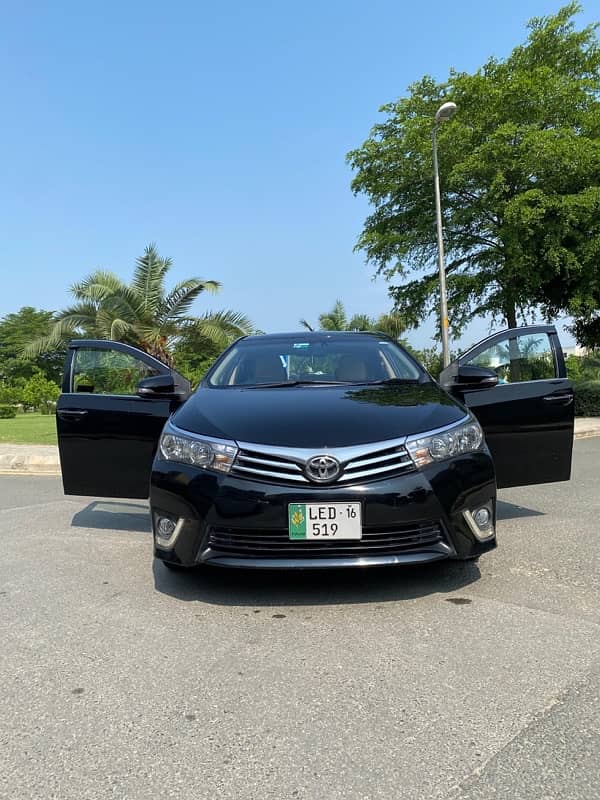 Toyota Altis Grande 2016 11