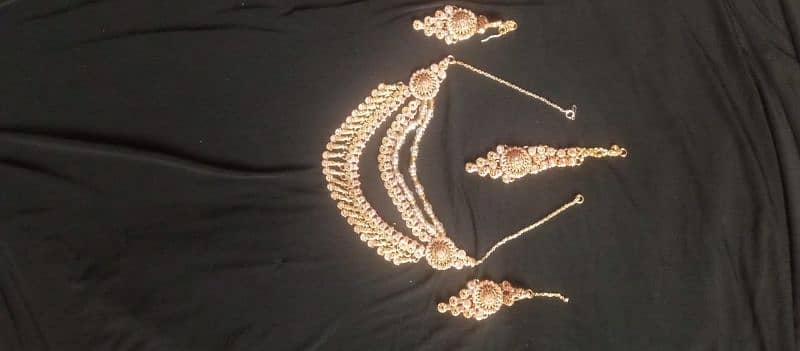 Necklace and earrings and Tika. jewelry set 1