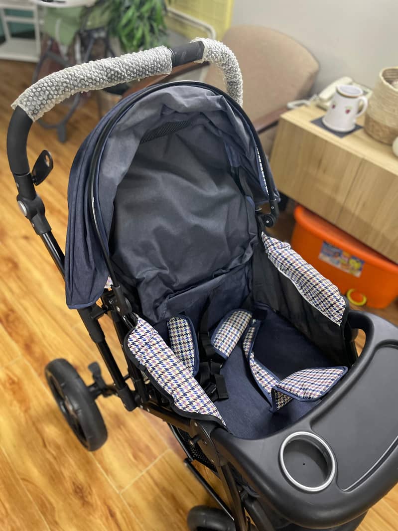 Imported Wanbao Stroller GB14748 - 2006 1