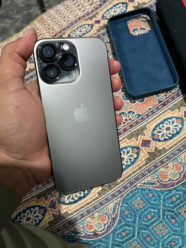 iPhone 13 Pro JV 128 GB LLA model Graphite 2