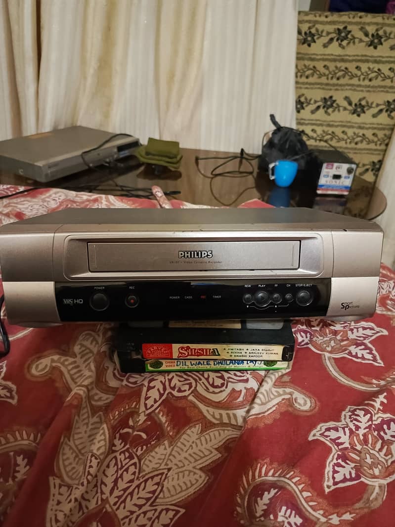 PHILIPS VCR IMPORTED MADE IN JAPAN WITH CABLE WIRE 1