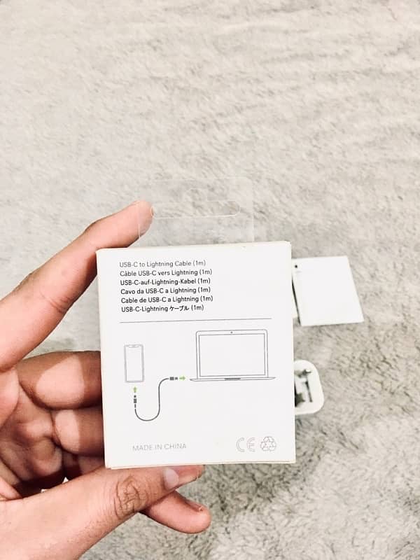 original new iPhone charger with box 2