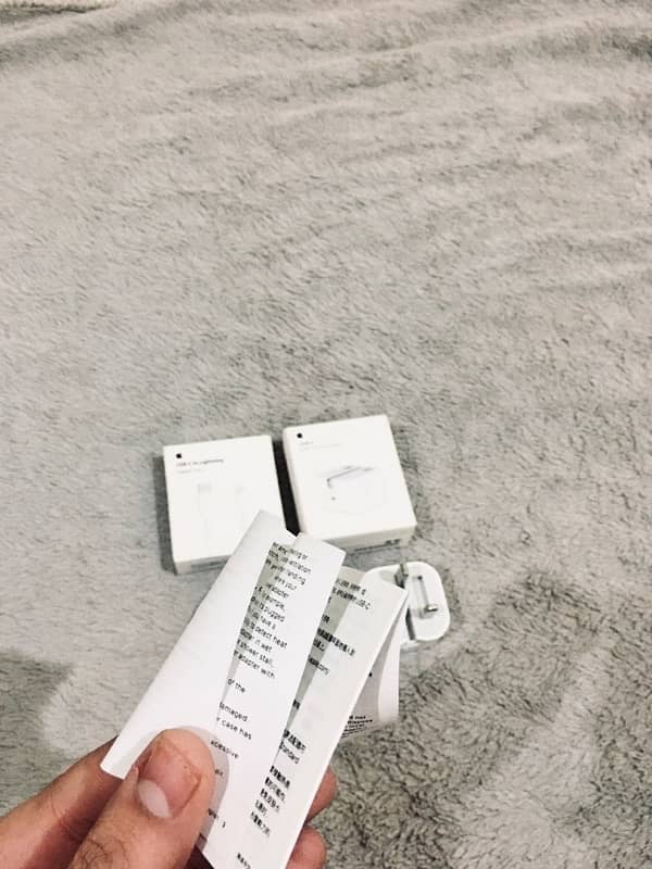 original new iPhone charger with box 4