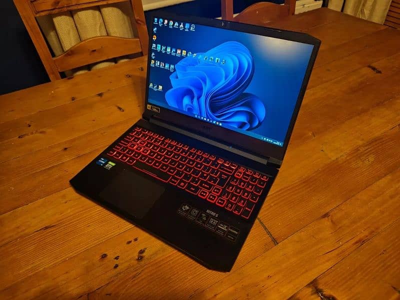 Acer Nitro 5 15.6" Gaming Laptop Core i5, 32GB RAM, 512GB SSD, 7