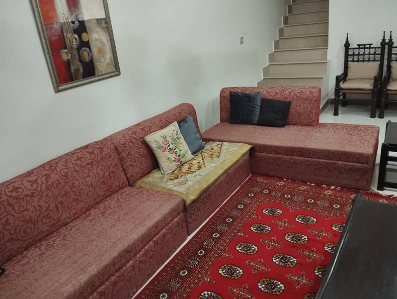 L shaped sofa 7-8 seater 4