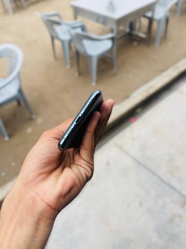 Iphone 11 Pro Max Dual PTA Midnight Green 5