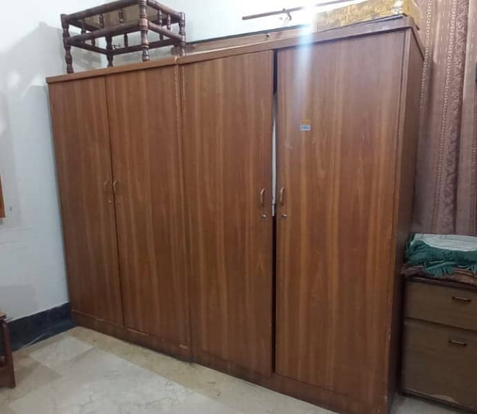 4 DOOR WARDROBE FOR SALE. 1