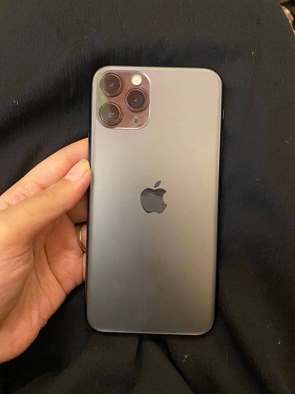 Iphone 11 pro PTA APPROVED 3