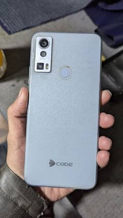 Decode Bold 2 (4/64) 10/9 condition 50 MP camera with box  accessories