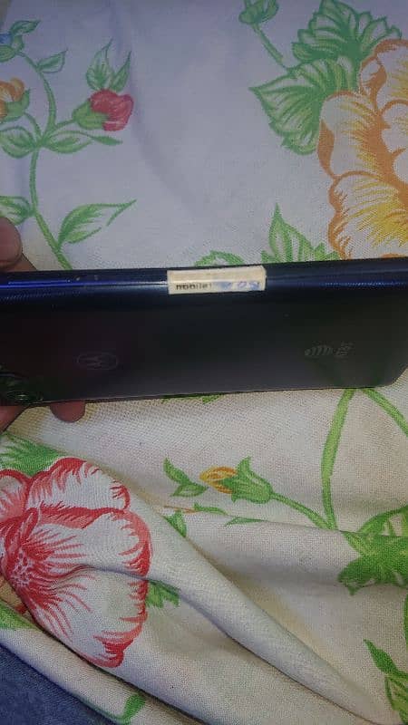 Motorola One 5G UW for Sale – Excellent Condition 4