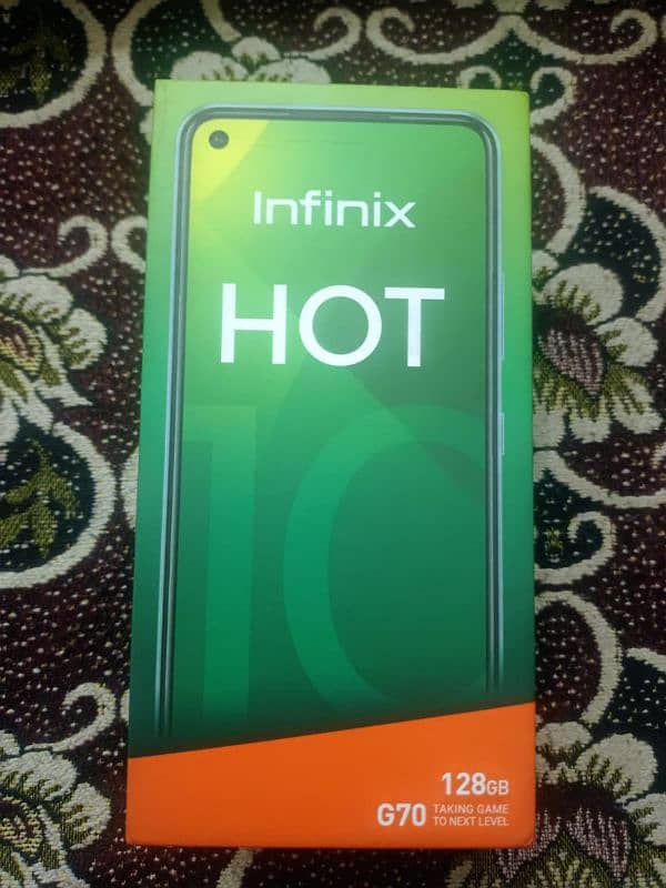 infinix hot 10 4/128 with box charge 4