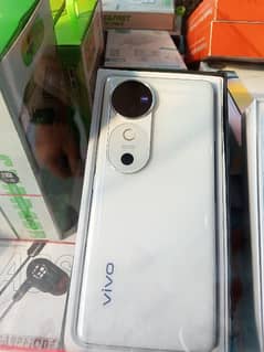 Vivo V40