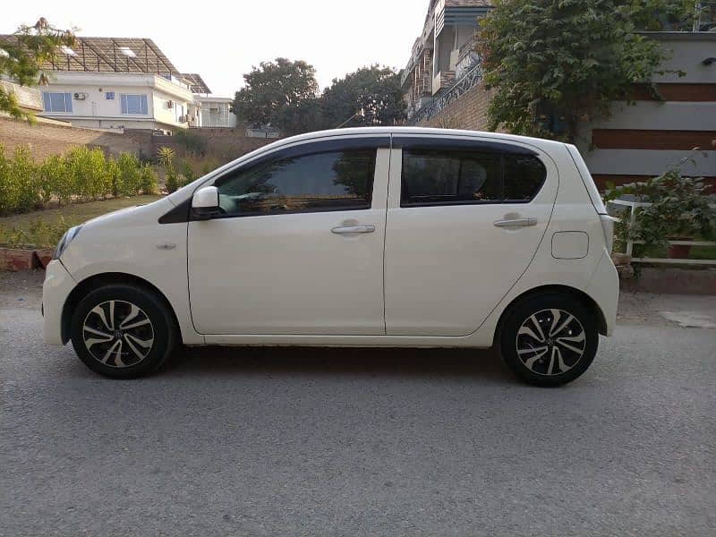 Daihatsu Mira 2014 5