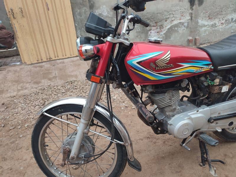 Honda 125 good condition 5