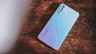 Vivo S1 with box