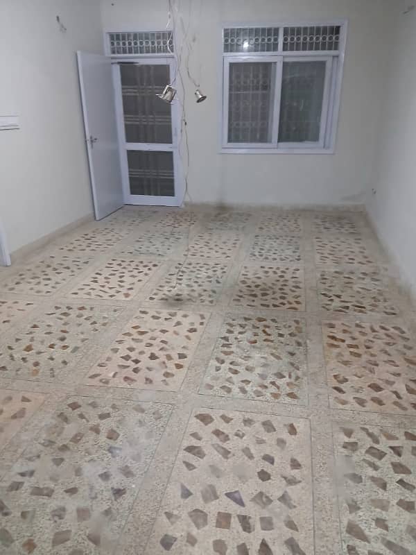 3 bed dd portion available for rent in north Karachi 7