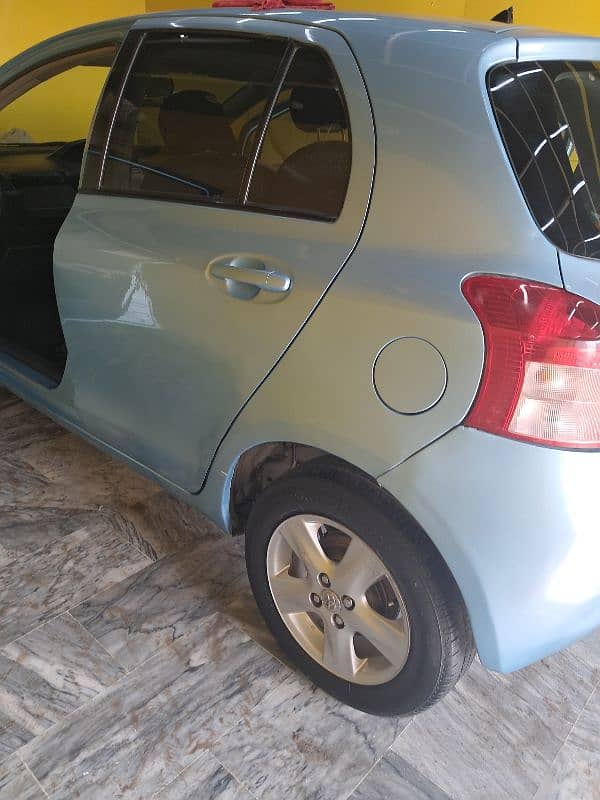 Toyota Vitz 2007 11