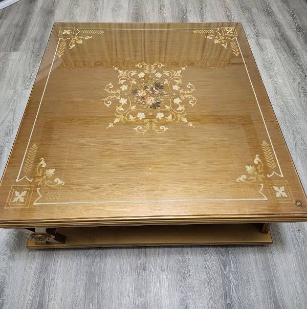 Used as new center table with two side tables 0