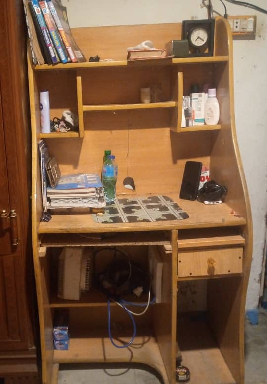 Computer or Study table for sale 1