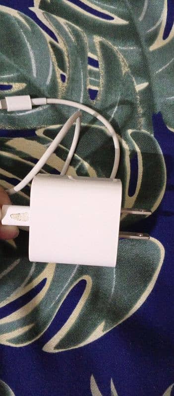 I phone charger 0