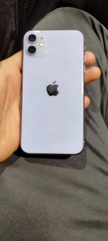 Iphone 11 /128gb 10/10 condition water pack ha factory unlocked 0