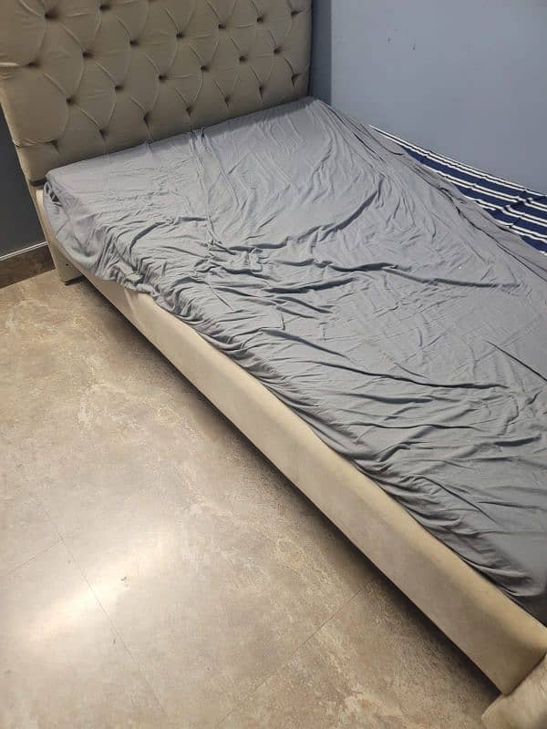 BED FOR SALE WITH MATTRESS 1