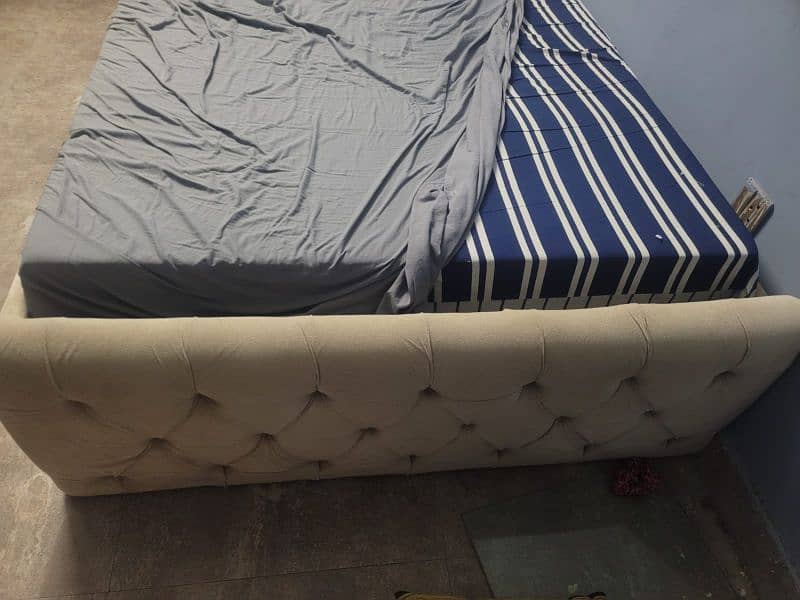 BED FOR SALE WITH MATTRESS 2