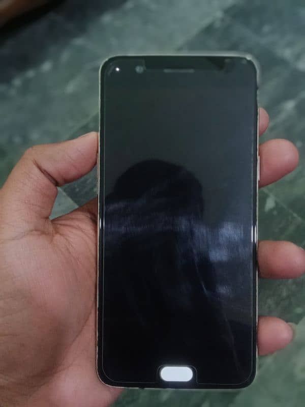 One plus 5 Silver Color Good Condition 1