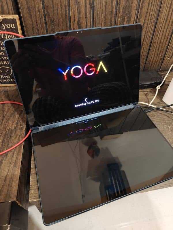 LENOVO YOGA BOOK 9 10