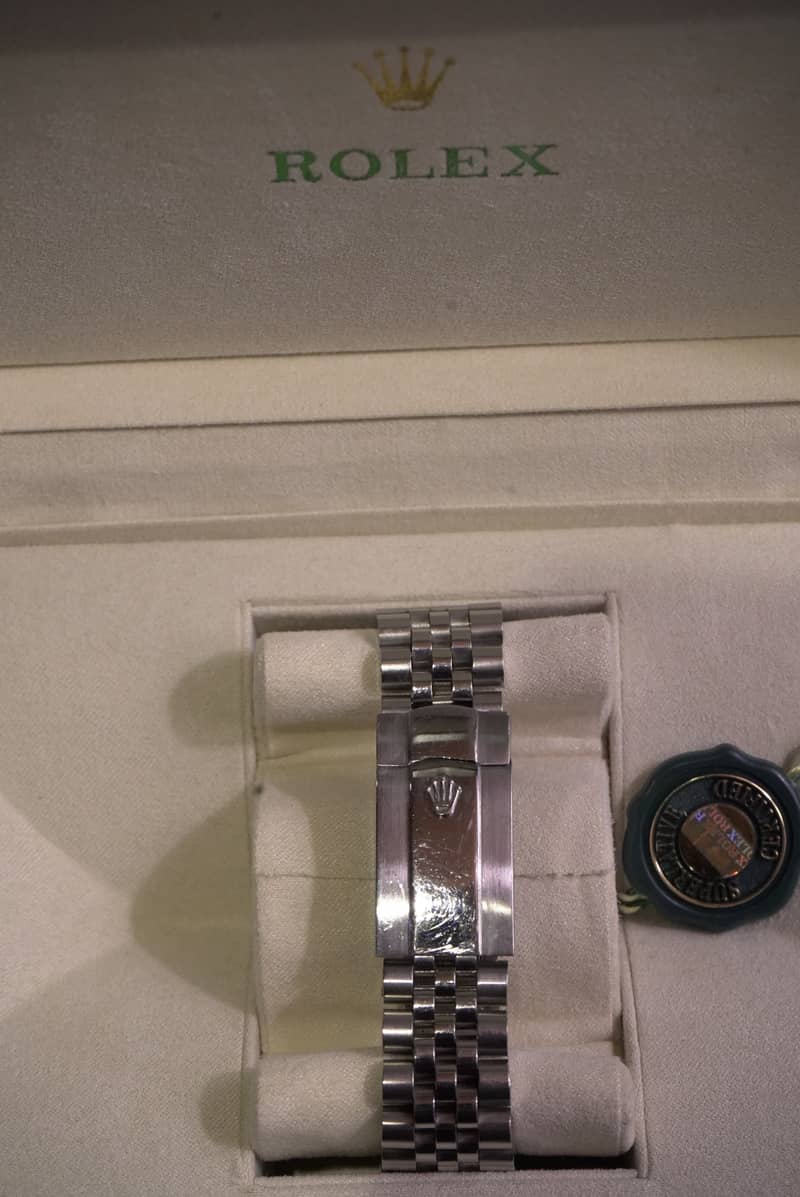 silver watch 1