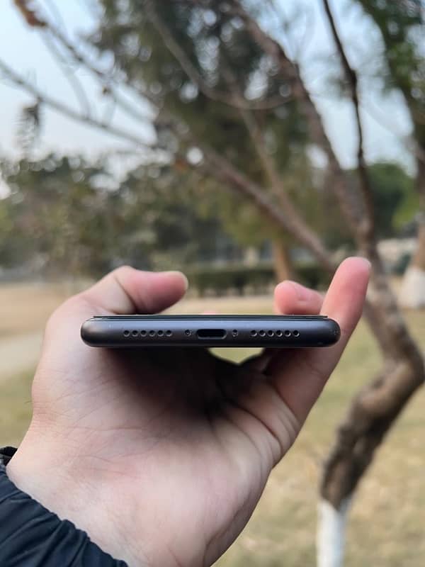 iphone 11 jv black color 3