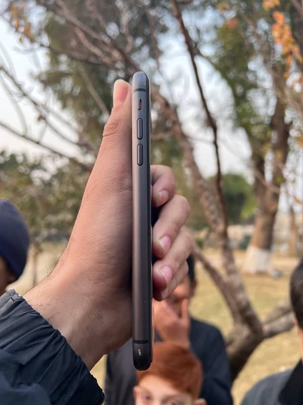 iphone 11 jv black color 5