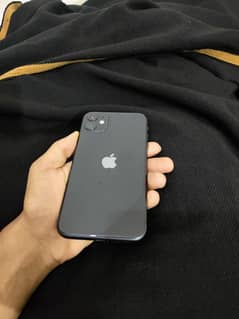 iphone 11 64 GB Factory Unlocked 4 month sim time available