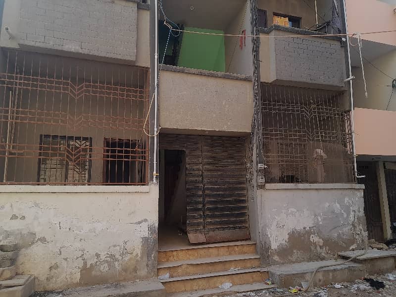 Stunning 45 Square Yards Flat In Allahwala Town - Sector 31-G Available 4