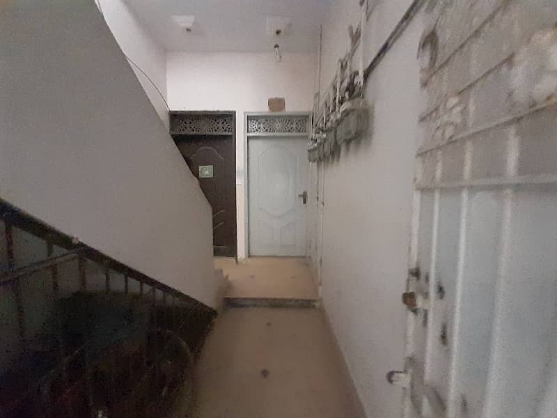 60 Square Yards Flat In Allahwala Town - Sector 31-G 1