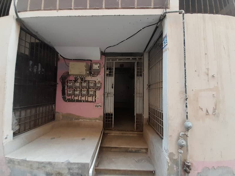 60 Square Yards Flat In Allahwala Town - Sector 31-G 2