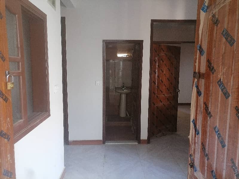 Centrally Located Flat Available In Allahwala Town - Sector 31-G For Sale 0