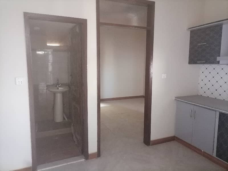 Centrally Located Flat Available In Allahwala Town - Sector 31-G For Sale 7